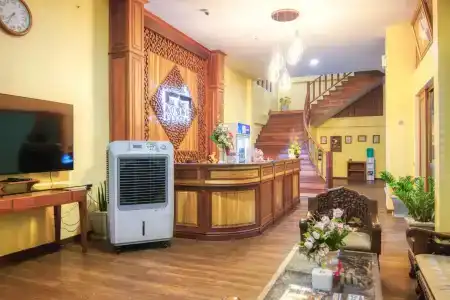 Nonnee Lampang - 1