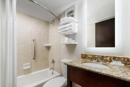 Hampton by Hilton Manhattan 35th Street - Empire State Building - 31