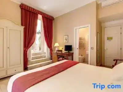 Roman Terrace - 29