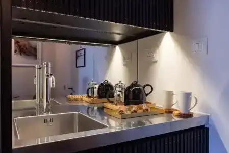 La Suite West - Hyde Park - 90