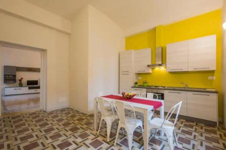 Regis Condo - 75