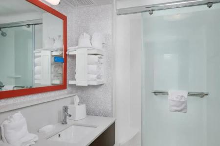Hampton Inn-Medical Park - 49
