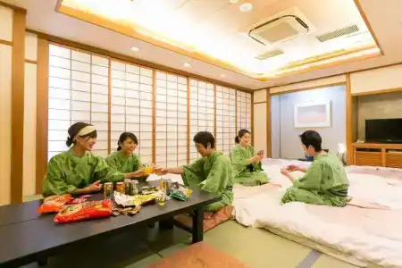 Yamatoya Honten Ryokan Osaka - 32