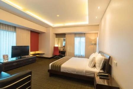 Manhattan Jakarta - 102