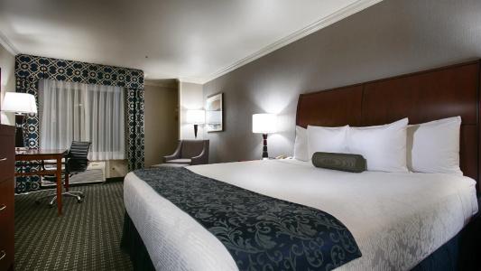 Best Western Plus Marina Shores - 57