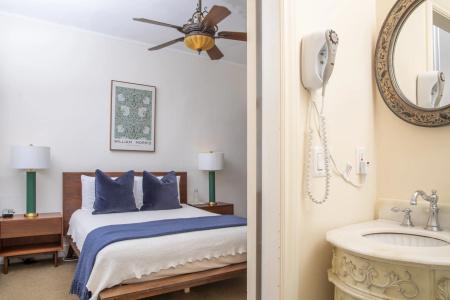 Washington Square Inn - 60