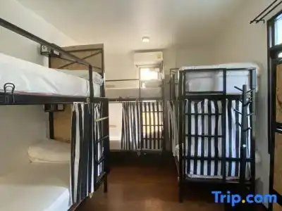 Sherloft Home & Hostel - 32