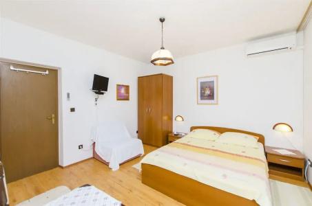 and Rooms Iva - 70