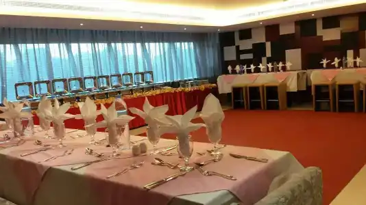 Al Jazira Club - 14
