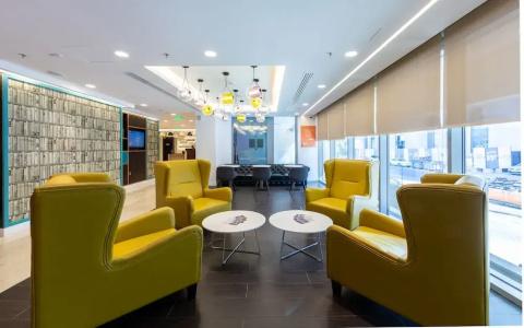Premier Inn Airport - 13