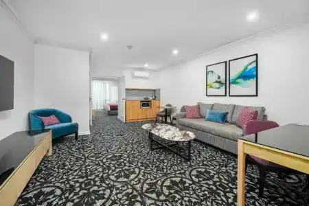 Quality Parklake - 100