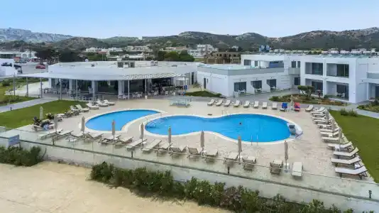 Royal Bay - 18