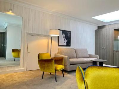 Hôtel Le Canberra - 110