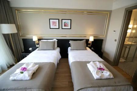 Pacco Boutique & Spa - 55