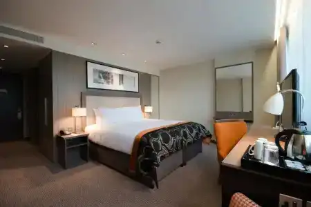 Clayton Chiswick - 29