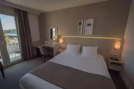 Best Western Plus Le Roof Vannes Bord De Mer - 67