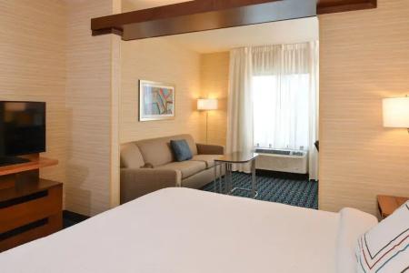 Fairfield Inn & Suites by Marriott - 51