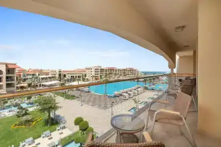 Albatros White Beach - 66