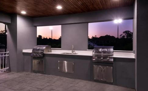 Staybridge Suites - - 23