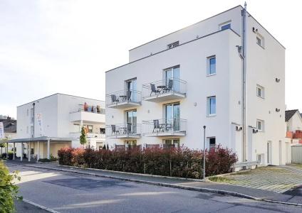 Go2Bed & Restaurant / Basel - 0