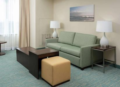 DoubleTree by Hilton Miami Doral - 37