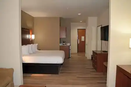 Microtel Inn & Suites by Wyndham College Station - 121