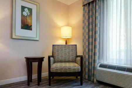 Hilton Garden Inn West I-65 Airport Boulevard - 40