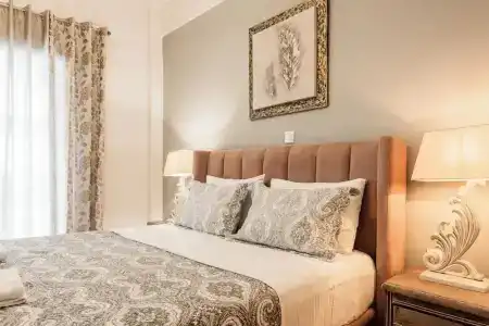 Nicholas Point and Rooms - 115