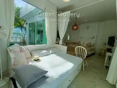 Green Gallery Beach Boutique - 2