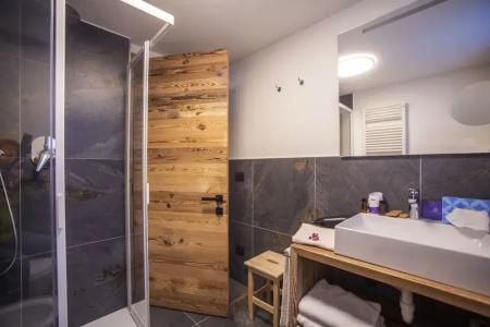 Pilier D'Angle & Wellness - 105
