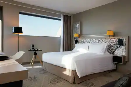 Hilton Garden Inn Bordeaux Centre - 1