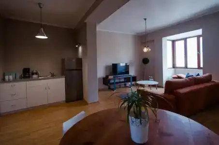 7Seven - 10