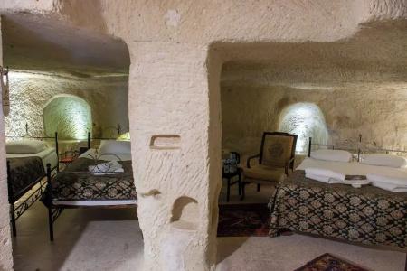 Caravanserai Cave - 138