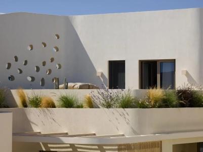 White Pebble Suites - 52