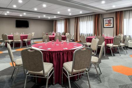 Four Points by Sheraton - 16