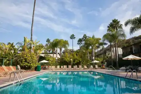 Legacy Resort & Spa - 12