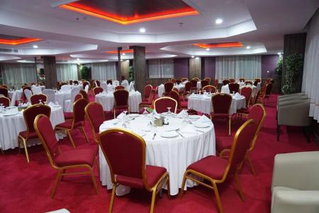 Arman Juffair Mall - 37