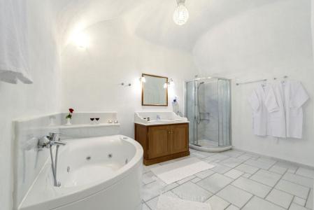 Chelidonia Luxury Suites - 7