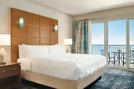 Holiday Inn & Suites, An Ihg - 160