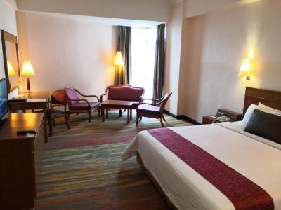 Grand Continental - 53