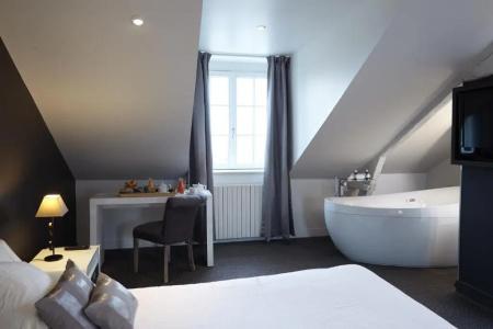 Best Western Le Cheval Blanc -Centre- Vieux Port - 133