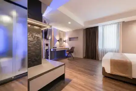 Aspira Gems Center Silom - 21