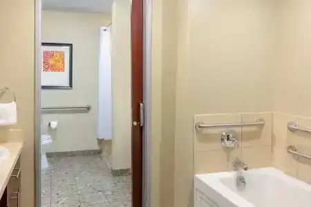 Staybridge Suites-Las Vegas - 90