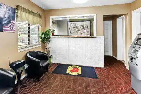 Super 8 by Wyndham/Ft. Jackson SC - 15