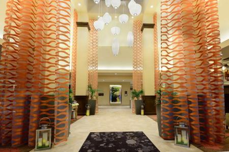 Hilton Garden Inn Airport - 14