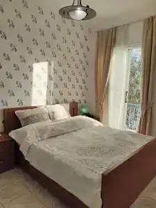 Olympia - 64