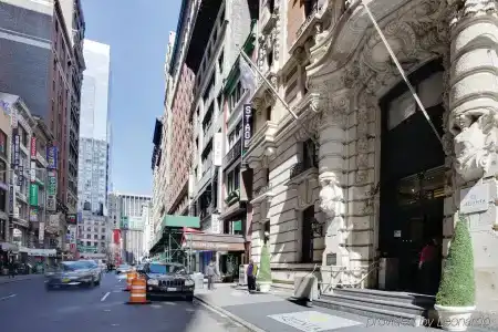 The at Fifth Avenue - 0