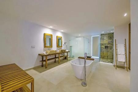 Seasense Boutique & Spa - 121