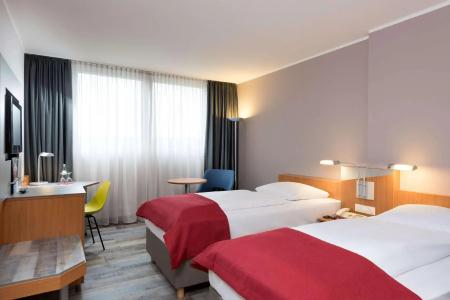 Ramada by Wyndham Hannover - 27