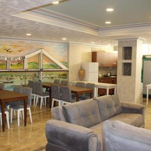 Omega Inn - 36
